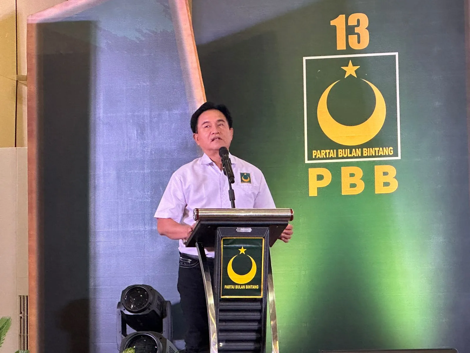 Cawapres Diputuskan Oktober, Ketum PBB Sebut Prabowo bakal Minta Pandangan ke Presiden Jokowi