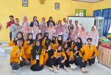 Photo of KKN Tematik FKIP UHO Optimalisasi Pembelajaran Lewat Aplikasi Padlet