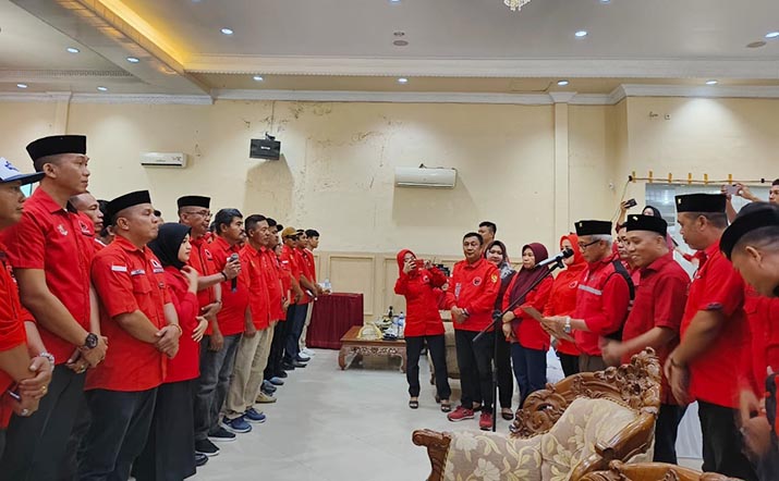 Lantik PAC se-Konsel, Lukman Abunawas  Optimis PDIP Capai Hasil Maksimal