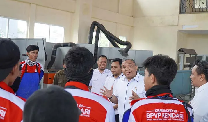 Wamen Kemnaker RI Tinjau Proses Pelatihan Siswa di BPVP Kendari