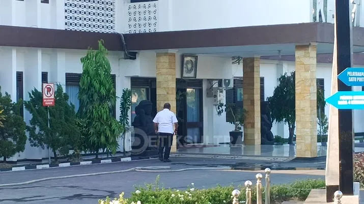 Pj Bupati Bombana Jalani Pemeriksaan di Kejati Soal Kasus Dugaan Korupsi Proyek Jembatan