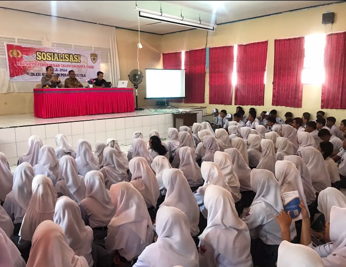 Polres Baubau Sosialisasi Penerimaan Calon Anggota Polri 2024 ke Sejumlah SMA