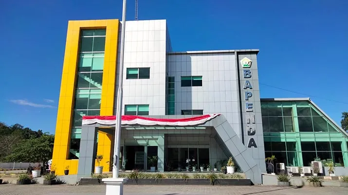 Kantor Bapenda Sultra. Foto: Muh Ridwan Kadir/Detiksultra.com