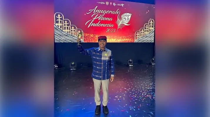 Dispar Buton Terima Anugrah Pesona Indonesia 2023 dari Kementerian Pariwisata dan Ekonomi Kreatif
