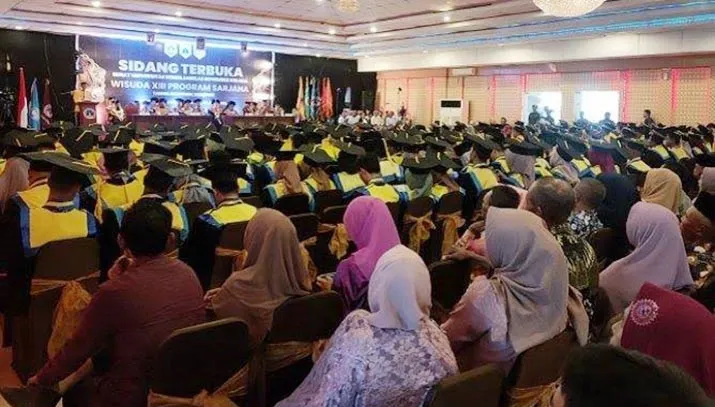 Gelar Wisuda Ke-14, USN Kolaka Cetak 1.014 Sarjana