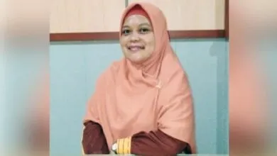 ERNAWATI, AMKL,.S.KM