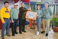 Dorong Lingkungan Hijau di Area Pasar, Bank Danamon Donasi Pohon dan Kontainer Sampah