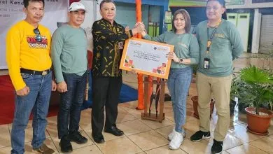Dorong Lingkungan Hijau di Area Pasar, Bank Danamon Donasi Pohon dan Kontainer Sampah
