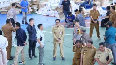 Pastikan Tak ada Kendala, Pj Bupati Bombana Tinjau Kesiapan Surat Suara