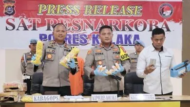 Polres Kolaka Tangkap Dua Pengedar Sabu Seberat 1,2 Kilogram