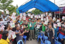 Nelayan Bombana Curhat ke ASR, Sulit Pasarkan Hasil Tangkapan