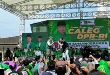 Nassar Meriahkan Kampanye Akbar PPP di Kendari
