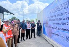 Pemprov Sultra Lepas Ekspor 128 Ton Ikan Tuna dan Kepiting ke Filipina dan Amerika