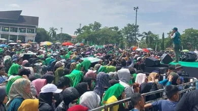Puluhan Ribu Masyarakat Meriahkan Kampanye PPP dan ASR di Eks MTQ