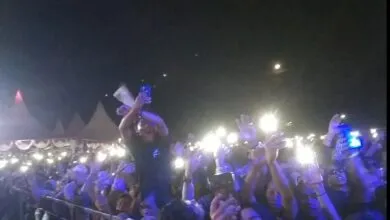Sejumlah Remaja Pingsan saat Nonto Konser Tipe-X di Kolaka