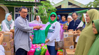 MW Forhati Sultra Salurkan Bantuan Korban Banjir di Kendari