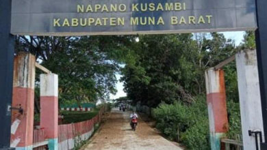 Harga Material Bangunan Belum Dilunasi, Pemilik Toko Ancam Tutup Jalan Menuju SMAN 1 Napano Kusambi