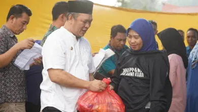 Pemkab Konut Gelar Pasar Murah, Warga Antusias Dapatkan Sembako Harga Terjangkau