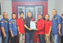 AJP Kembalikan Formulir Pendaftaran Balon Wali Kota ke DPC PDI-P Kendari