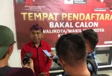 Dua Kader dan Non Kader PDI-P Kendari Kembalikan Berkas Pendaftaran Balon Wali Kota