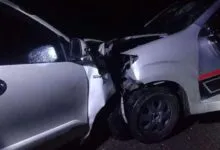 Berkendara dengan Kecepatan Tinggi, Dua Mobil di Mubar Saling Tabrak hingga Rusak Parah