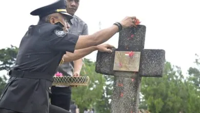 Peringati HBP ke-60, Kanwil Kemenkumham Sultra Ziarah Makam dan Upacara Tabur Bunga