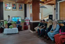 Haliana Serahkan Bantuan kepada Warga Terdampak Bencana