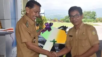 Dinkes Buton Salurkan 46 Randis kepada Nakes di 15 Puskesmas