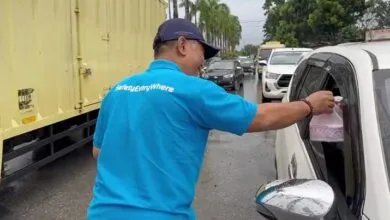 PT Anindya Wiraputra Konsult Berbagi Takjil dan Paket Sembako ke Warga Onewila