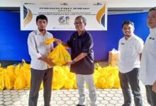 Jelang Idulfitri 2024, PT Taspen Kendari Bagikan 100 Paket Sembako