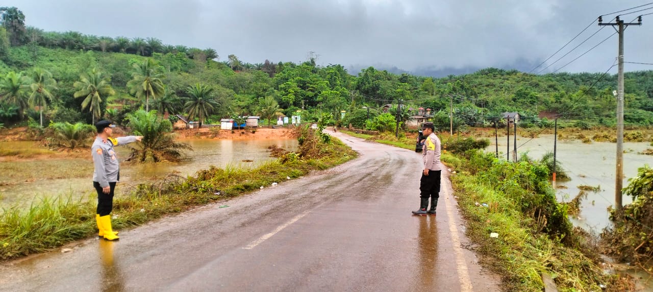 Banjir Surut, Jalan Trans Sulawesi Penghubung Sultra-Morowali di Konut Kini Sudah Bisa Dilalui