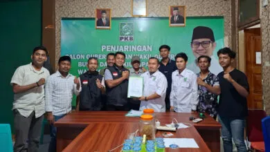 Maju di Pilkada Muna, Rajiun Tumada Resmi Daftar di PKB