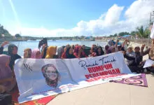 Emak-Emak di Kendari Deklarasi Dukung Wa Ode Nurhayati Maju Pilgub Sultra