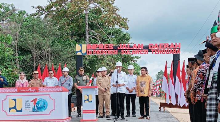 Presiden Jokowi Resmikan Jalan Inpres Sepanjang 14 Km di Mubar