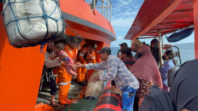 Kapal Rute Baubau-Pulau Batu Atas Alami Kebocoran, 30 Penumpang Dievakuasi Tim SAR