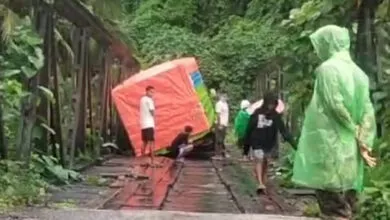 Sempat Tak Bisa Dilalui, Warga Swadaya Perbaiki Jembatan Penghubung Buton dan Butur