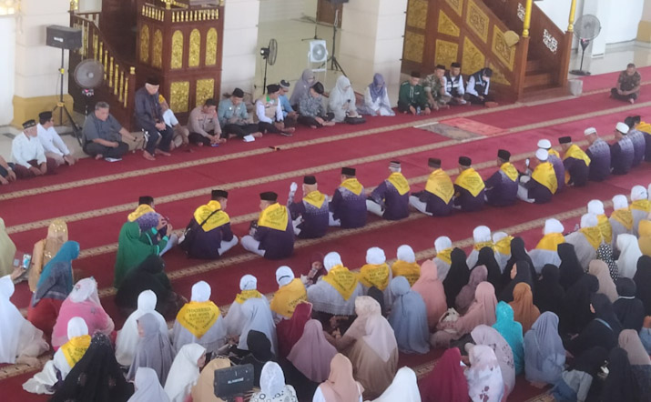 Sebanyak 61 Jemaah Calon Haji Muna Diberangkatkan Menuju Tanah Suci