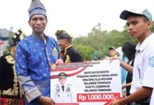 19 Siswa Terima Beasiswa dari Pemprov Sultra di Momen Hardiknas 2024