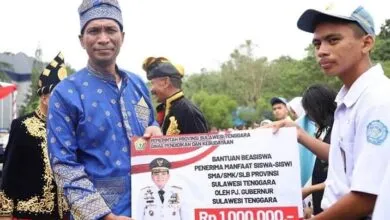 19 Siswa Terima Beasiswa dari Pemprov Sultra di Momen Hardiknas 2024