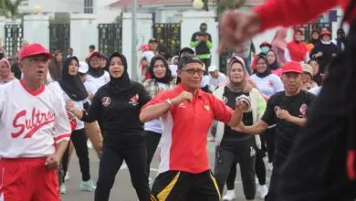 Ajak Hidup Sehat, Lukman Abunawas Gelar Senam Jantung Diikuti Ratusan Masyarakat Konawe