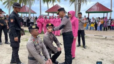 Uji Kekuatan Fisik dan Mental, 9 Personel Bintara Remaja Polres Buton Tengah Ikuti Tradisi Pembaretan