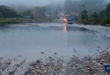 Banjir di Jalan Trans Sulawesi Desa Sambandete Konut Mulai Surut, Kini Bisa Dilalui Kendaraan