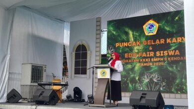 Tampilkan Hasil Karya Siswa, Kepala Dikbud Kendari Puji Acara Penamatan SMPN 9 Kendari