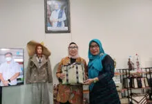 Eliati Haliana Libatkan UMKM Mitra Dekranasda Wakatobi Sambut DWP KKP RI