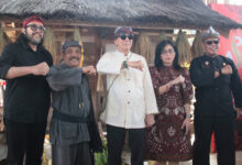 BOMA Jawa Barat Sematkan Gelar Sinatria Pinayungan ke Menkumham RI