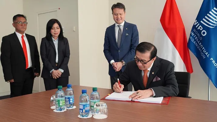 Menkumham Teken Traktat Internasional tentang Sumber Daya Genetik dan Pengetahuan Tradisional