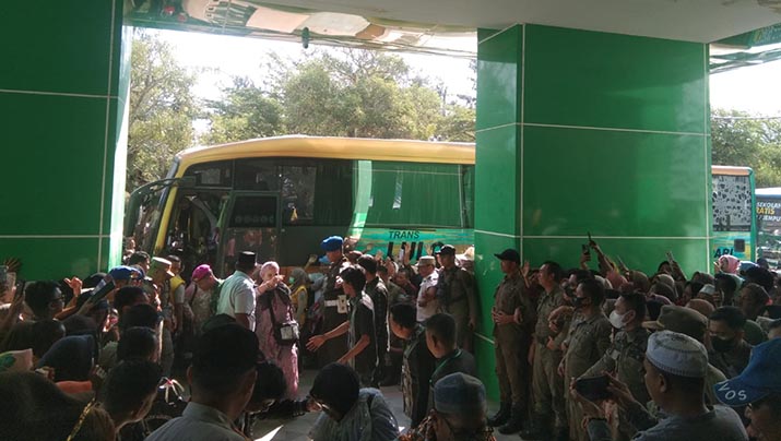 185 Jemaah Haji Kolaka Kloter 31 Tiba dengan Selamat