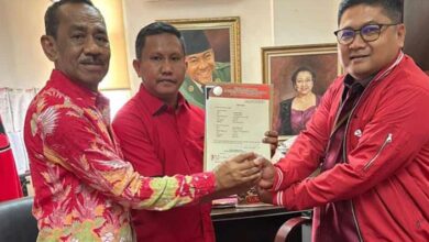 Diteken Megawati, PDIP Resmi Serahkan B1-KWK kepada La Ode Darwin-Ali Basa