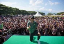 Silaturahmi dengan Relawan dan Masyarakat di Muna, ASR Tekankan Pemerataan Pembangunan