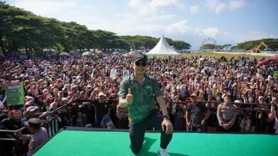 Silaturahmi dengan Relawan dan Masyarakat di Muna, ASR Tekankan Pemerataan Pembangunan